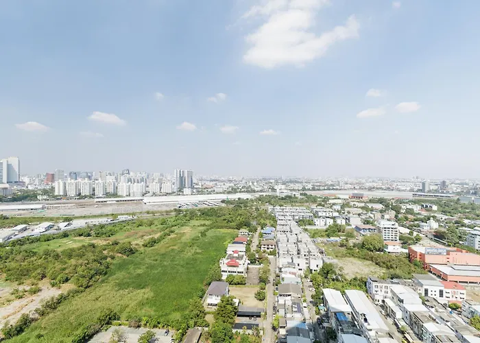 Loft 二房可住4人 近jodd夜市 游泳池