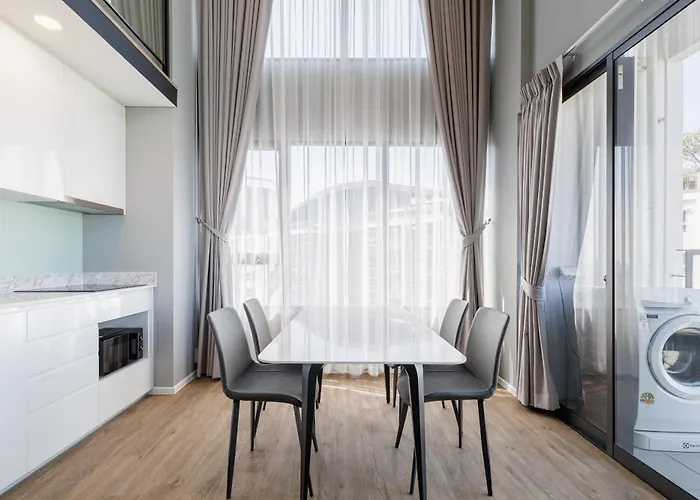 Loft 二房可住4人 近jodd夜市 游泳池 Bangkok